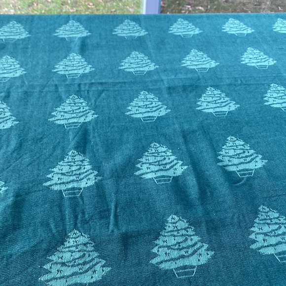 Christmas Tree Cotton Tablecloth - Picture 5 of 8